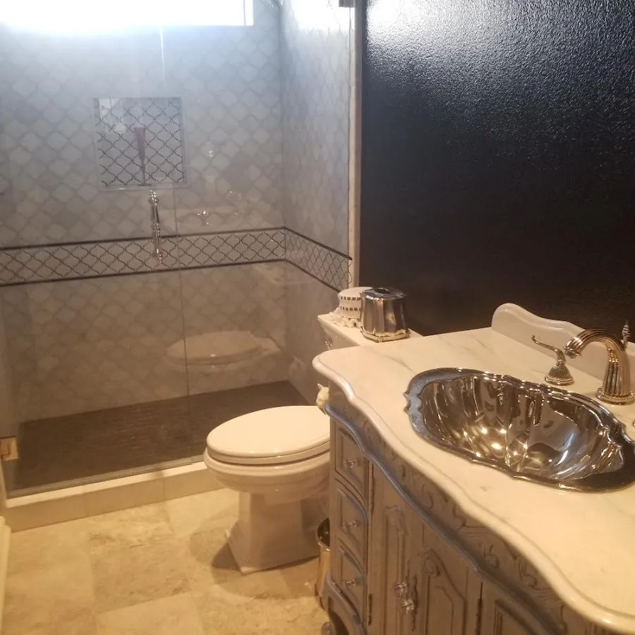 Professional plumbing work and bathroom remodeling in Maili